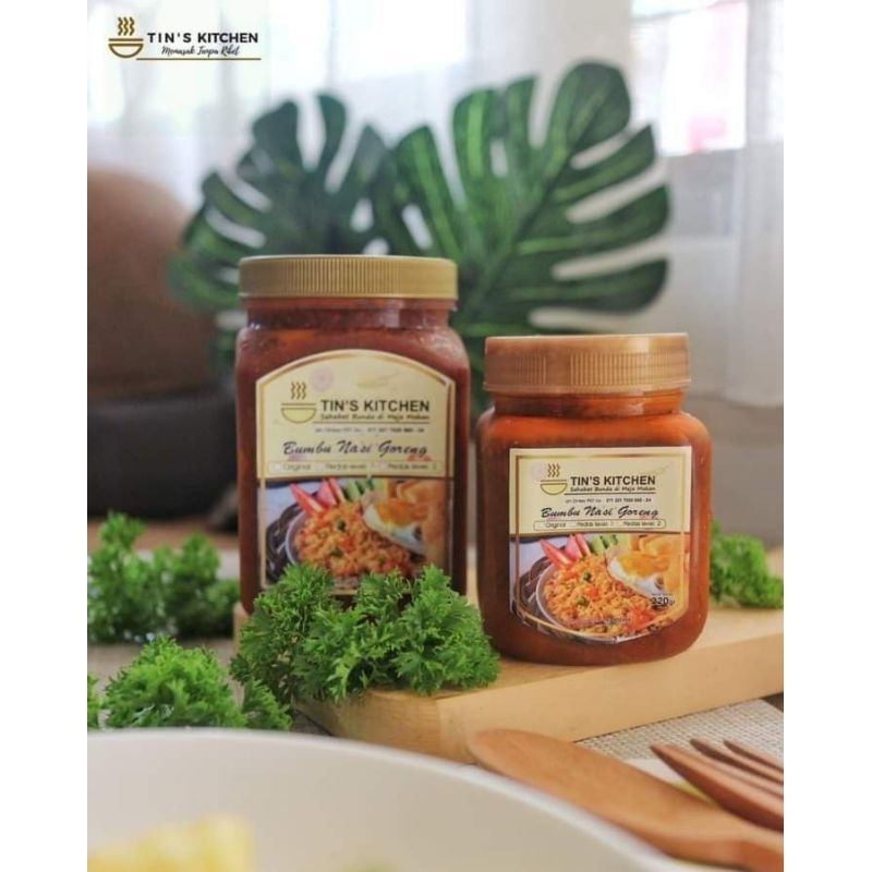 

BUMBU NASI GORENG TINS KITCHEN TANPA PENGAWET, & LOW MSG