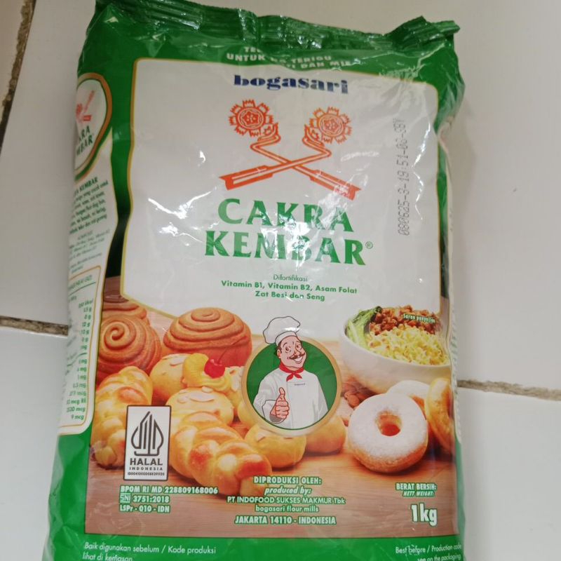 

Tepung Terigu CAKRA KEMBAR 1kg(bogasari)