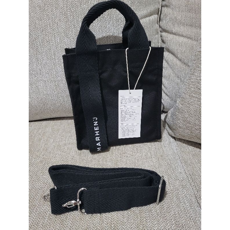 Marhen J Ricky Mini all.black tas slempang hitam