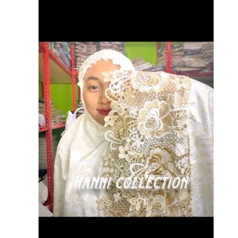 Mukenah Bordir Bunga Mewah Putih