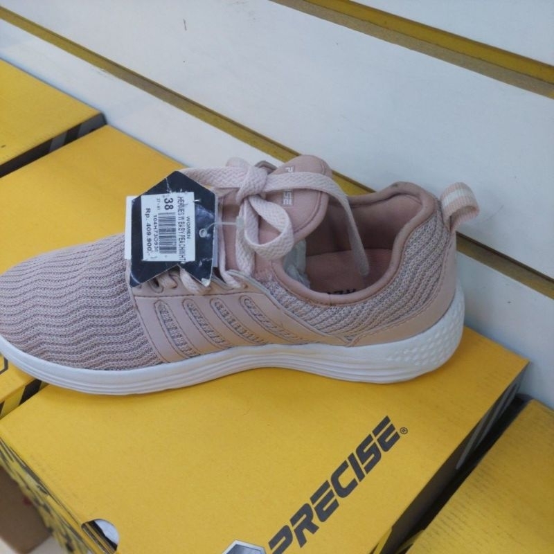 SEPATU WANITA PRECISE HRM W