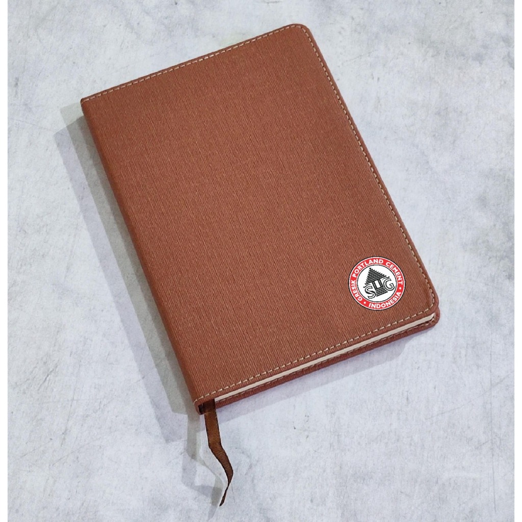 

Notebook A5 Kulit Logo SEMEN GRESIK / Diary Buku Kulit Souvenir Kantor / Note Block Agenda Kulit