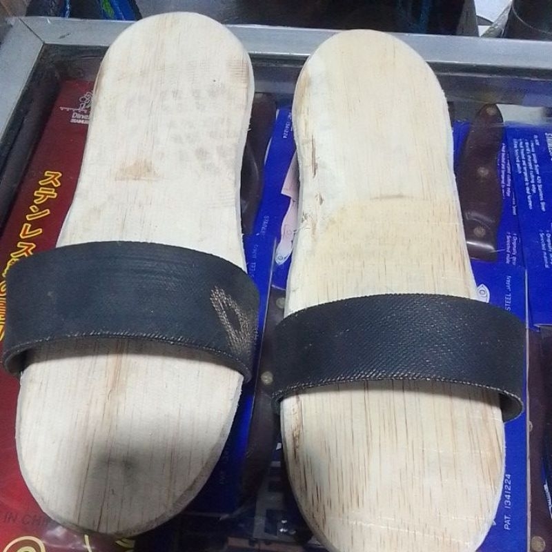 sendal bakiak polos dewasa