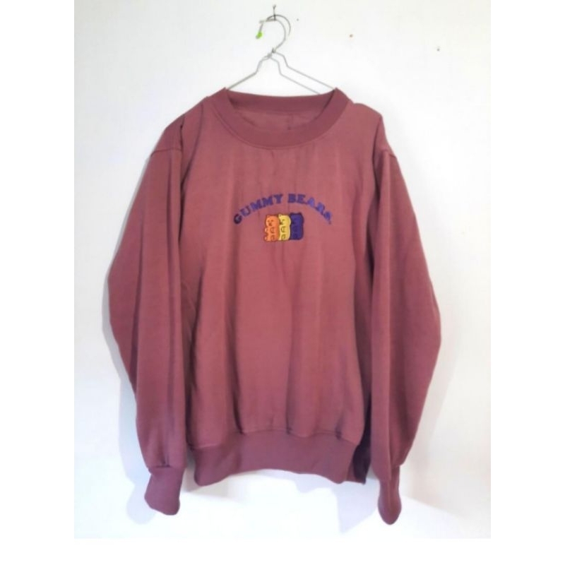 preloved sweater gummy bear