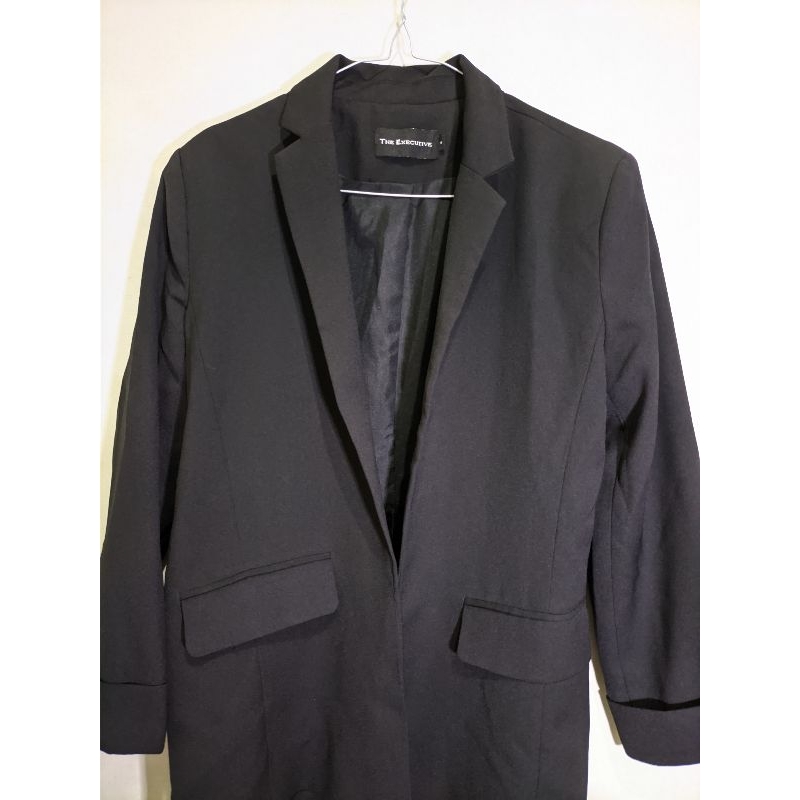 Blazer Wanita The Executive Preloved