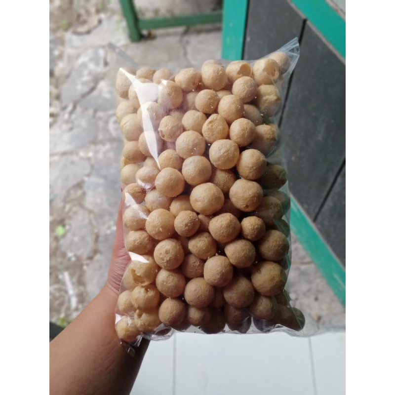 

Tahu Bulat Kering kiloan ukuran 250gr