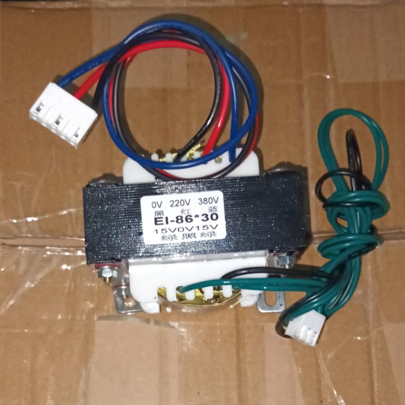 travo power mesin las  primer  0_220_380v  sekunder15_ 0_15v cocok digunakan untuk travolas jenis st