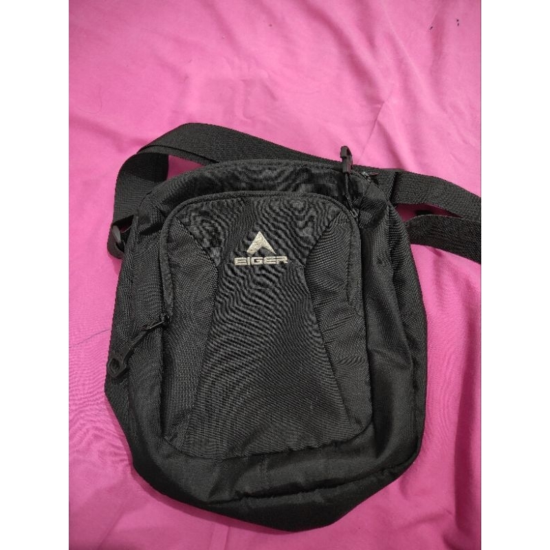 Preloved Tas Pria Selempang Brand