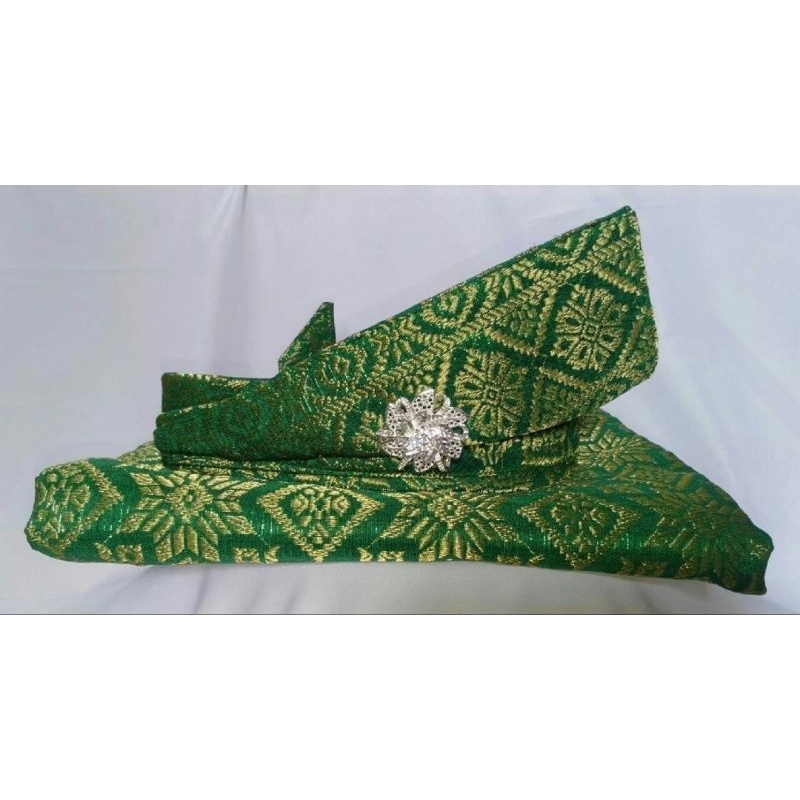 rumpak dan tanjak adat melayu dewasa
