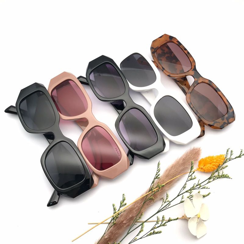 Kacamata Hitam Kotak / Kacamata Fashion Trendy Wanita Pria / Kacamata Hitam Anti UV PRD