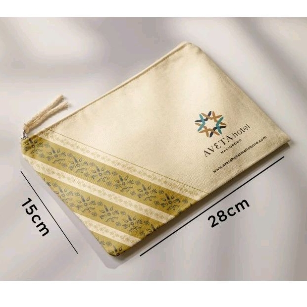 Pouch Kosmetik Premium Souvenir Dompet Kanvas