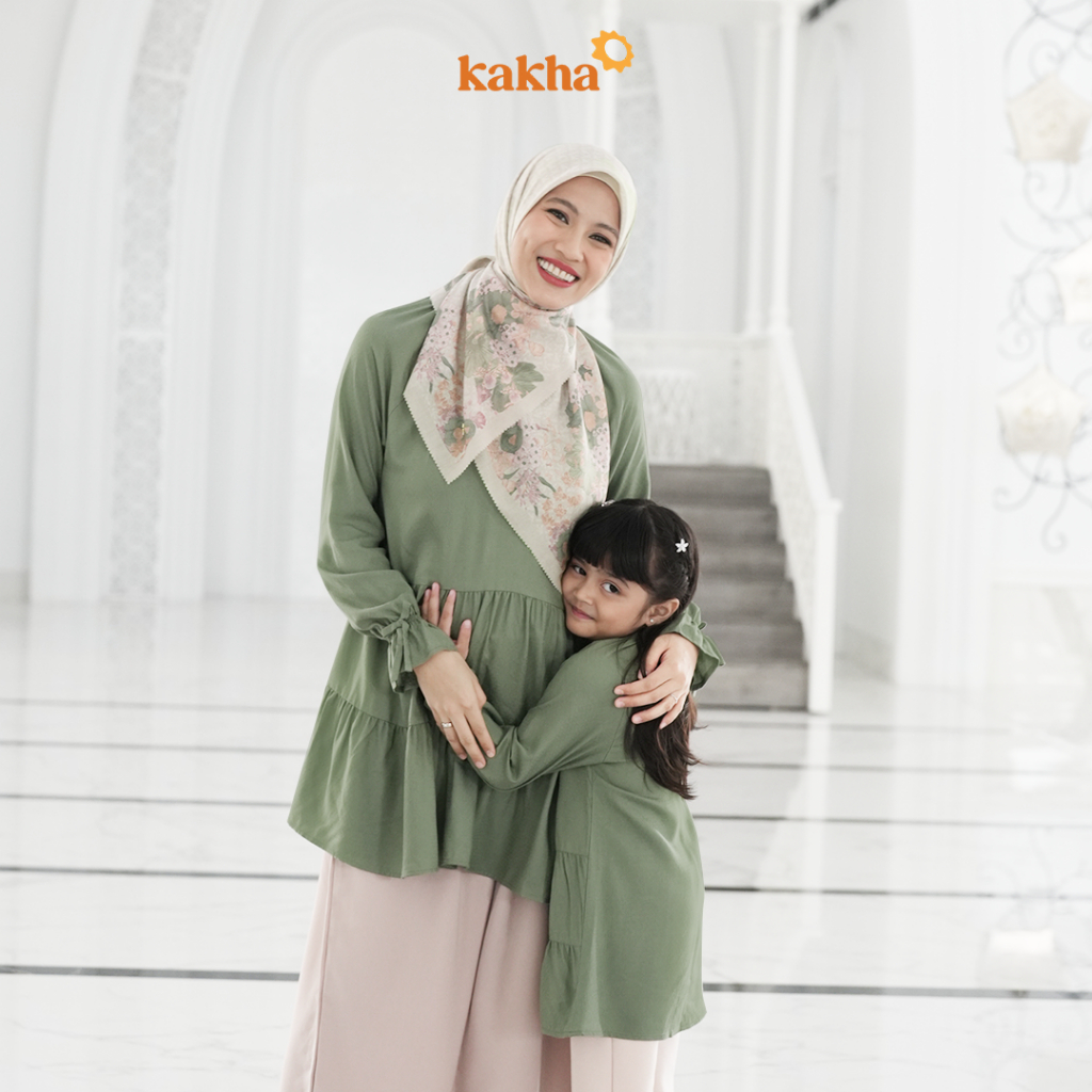 Kakha x Alyssa Soebandono - Sarimbit Keluarga Mahakam (B) / Baju couple keluarga / Sarimbit Keluarga / Baju muslim couple-3