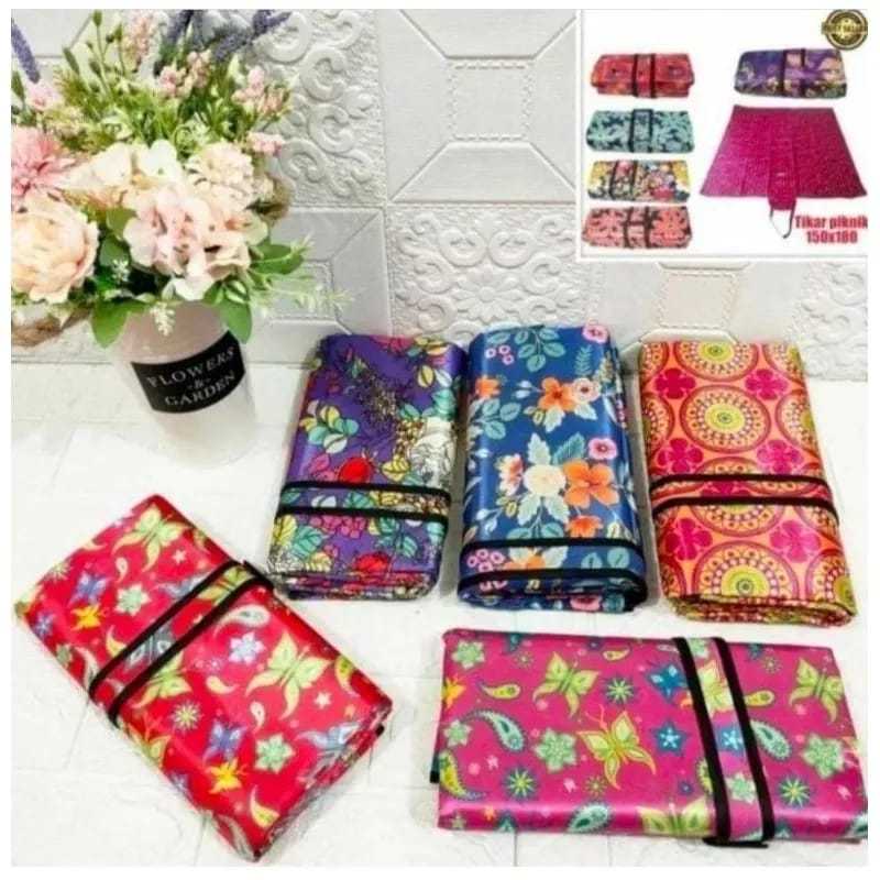 TIKAR LIPAT PIKNIK TIKAR ANTI AIR TIKAR LIPAT PORTABLE