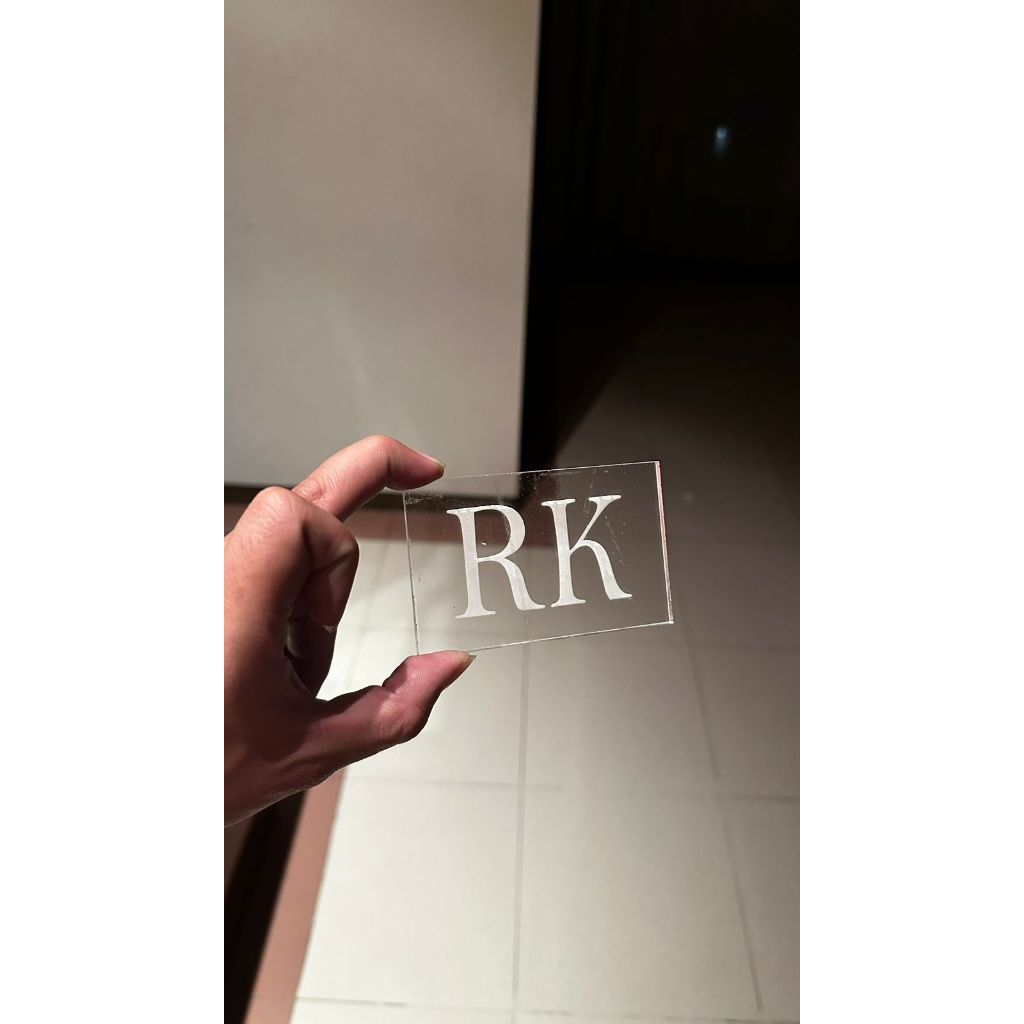 Jasa Laser Cutting Grafir Akrilik Surabaya