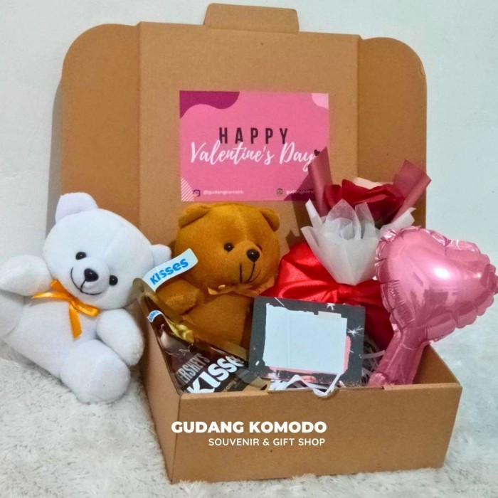 

Hampers Cokelat Valentine Kado Valentine Cewek Hadiah Anniversary Pacar Kado Valday Murah Hampers Ulang Tahun Murah Hampers Kelulusan Buket Bunga Wisuda Graduation Gift