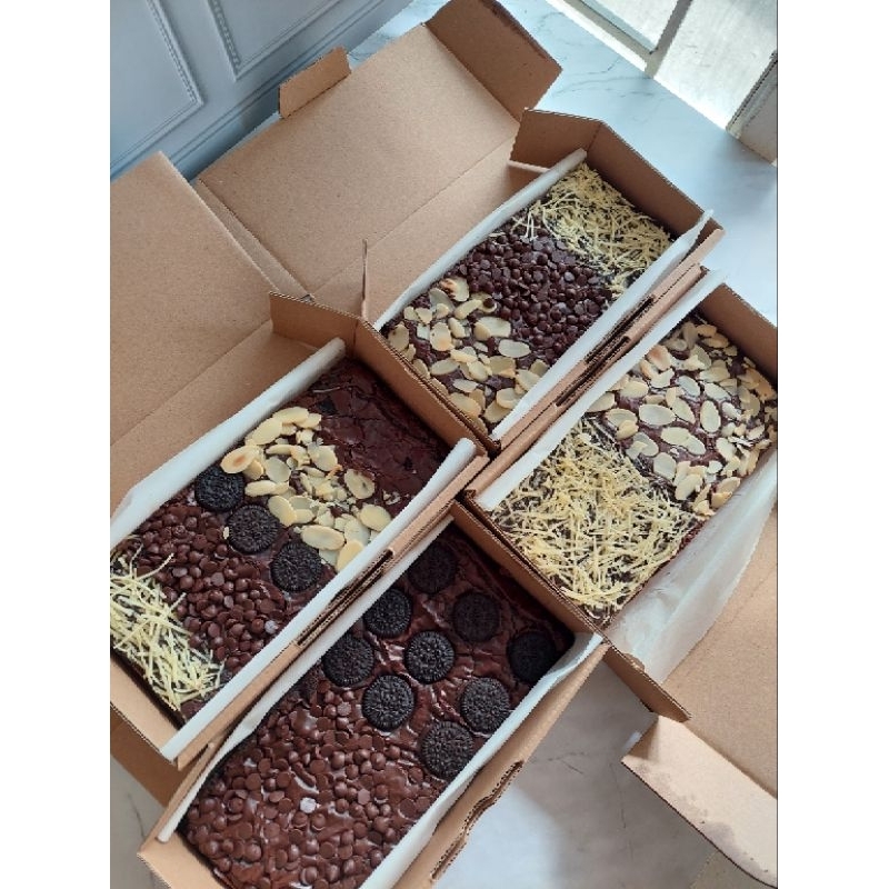 

Fudge Brownies Medium 20x10cm