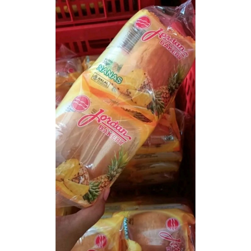 

roti nanas 1 ball isi 10 pcs Jordan bakery estetikfood