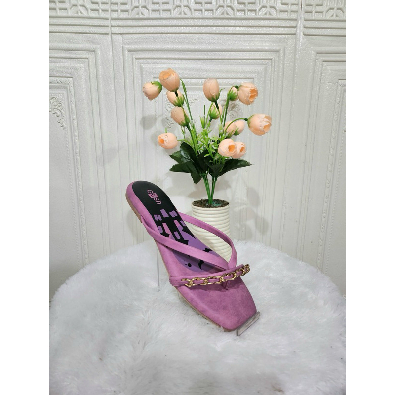 Sandal gosh New