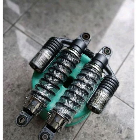 Shock Kyb Zephyr550 2 click original skok zepir