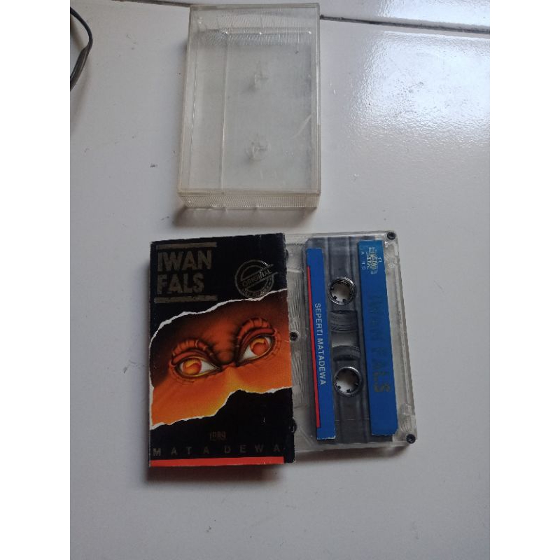 Kaset Iwan Fals mata dewa 1989