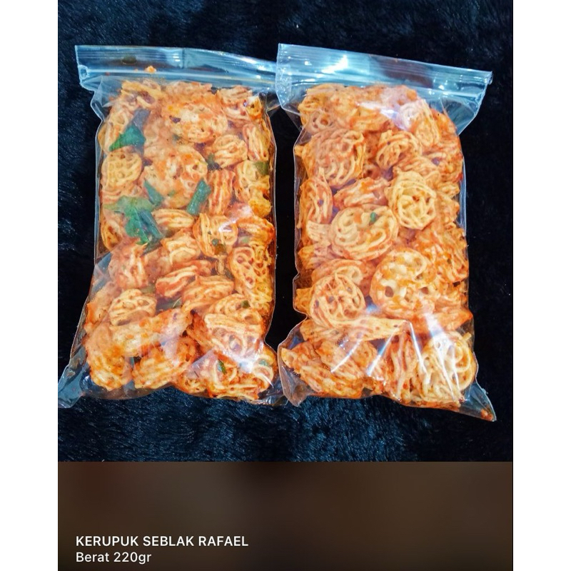 

KERUPUK SEBLAK RAFAEL