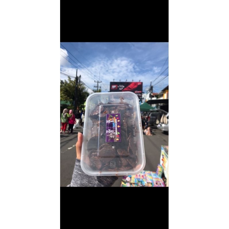 

Banana Chips (Kripik Pisang Coklat Lumer)