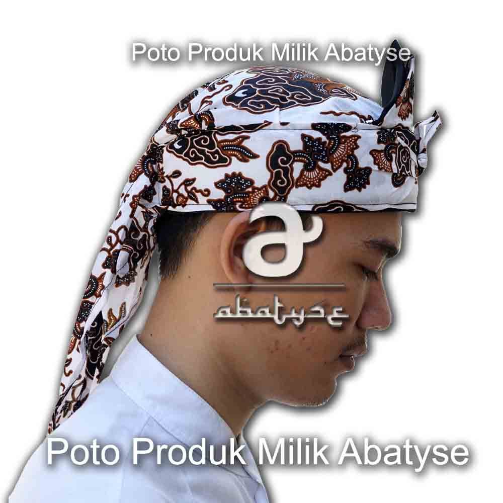 Blangkon Model Sunda - Tetopongan Batik Cirebon Panji Sumirang Putih