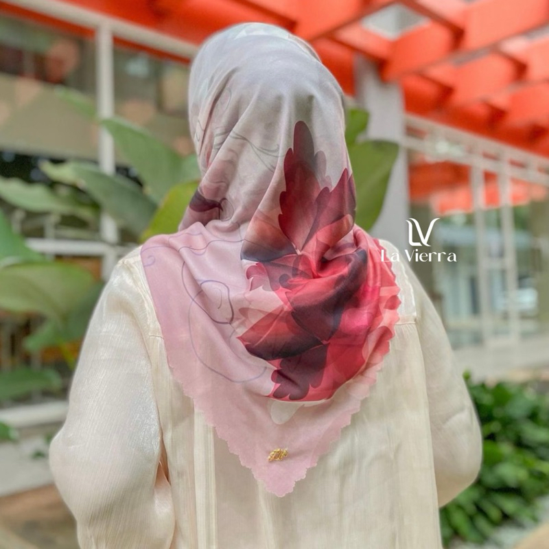 La Vierra - Blooming Series Hijab Segiempat Printing