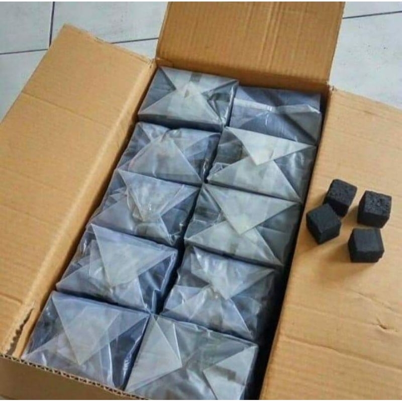 Arang Briket Batok Kelapa Cube (kubus) kemasan dus isi 10kg