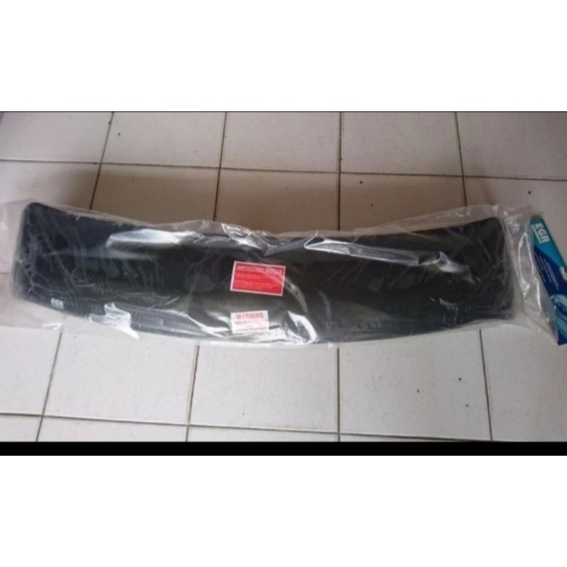 backvisor spoiler kaca belakang Toyota soluna