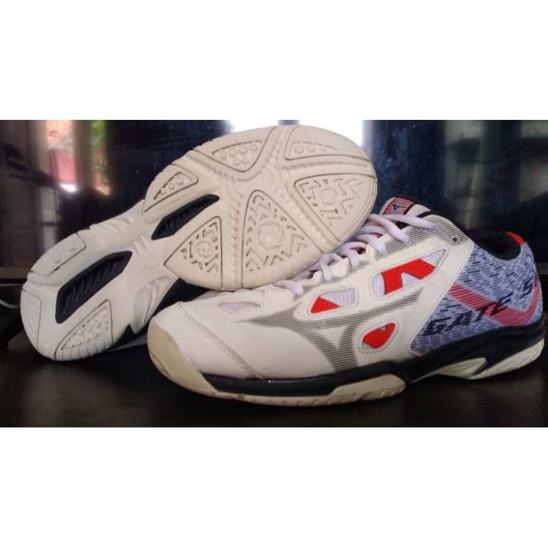 sepatu badminton,voli,second orginal mizuno GATE SKY SIZE 42,5