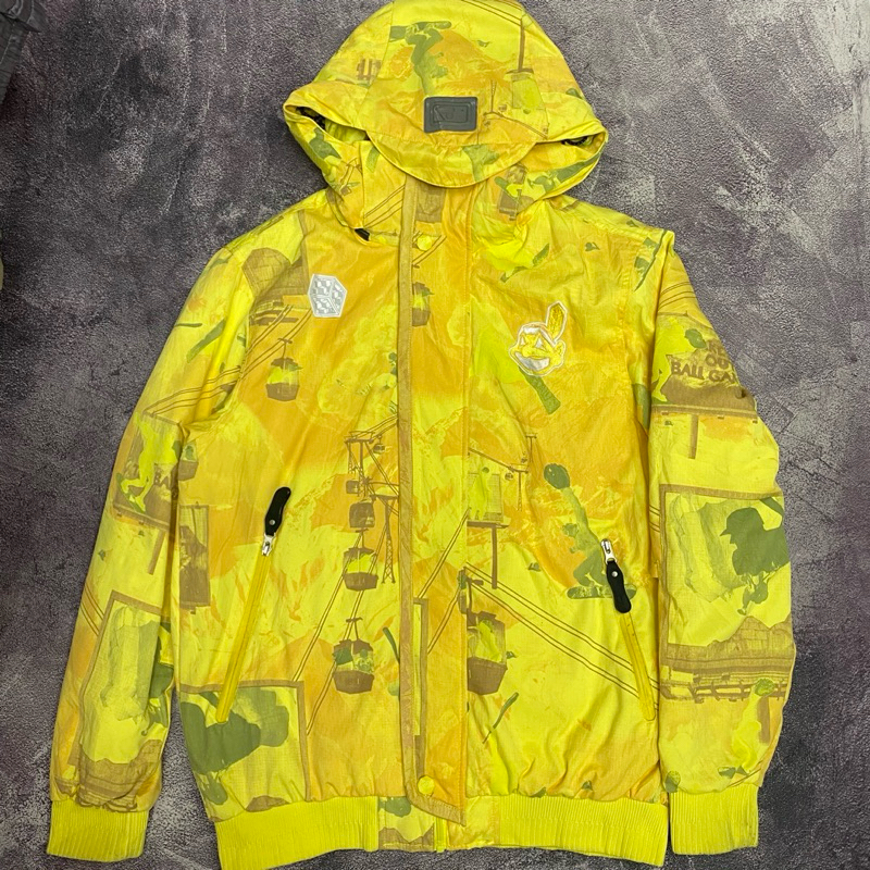 MLB FULLPRINT LIKE NEW