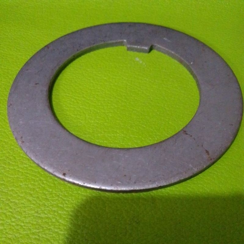 ring as belakang Mitsubishi Fuso 6d22