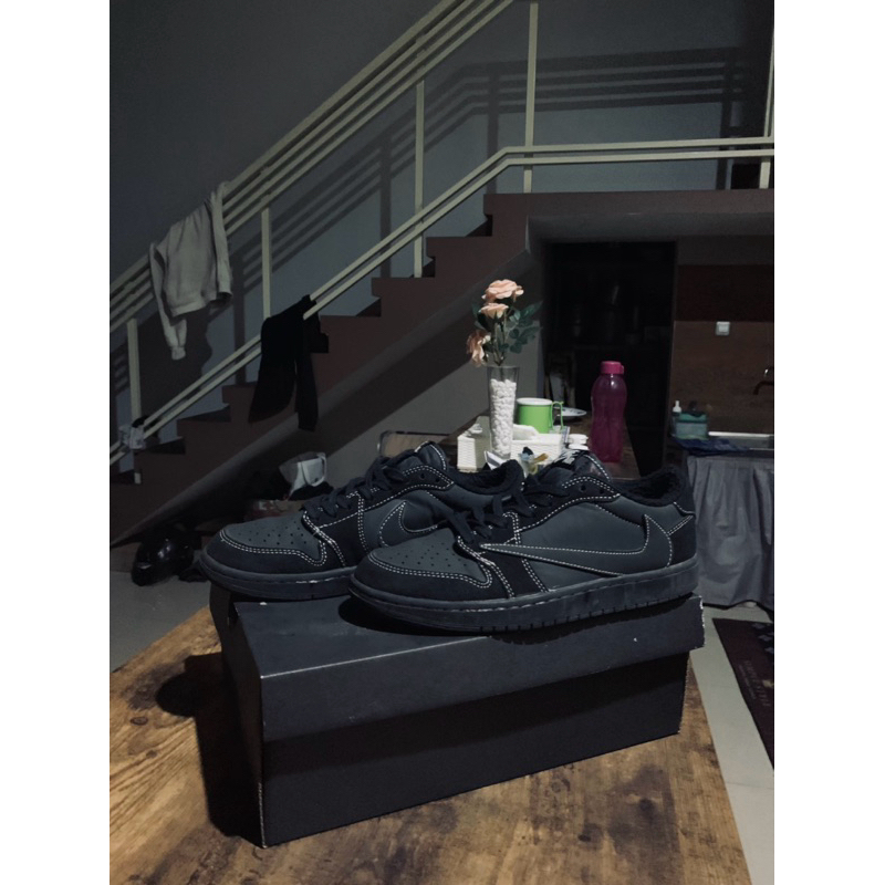 Nike Air Jordan One Low Travis Scott Black Phantom