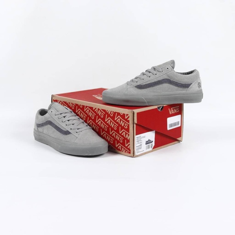 Old Skool Style 36 Reigning Champ Grey