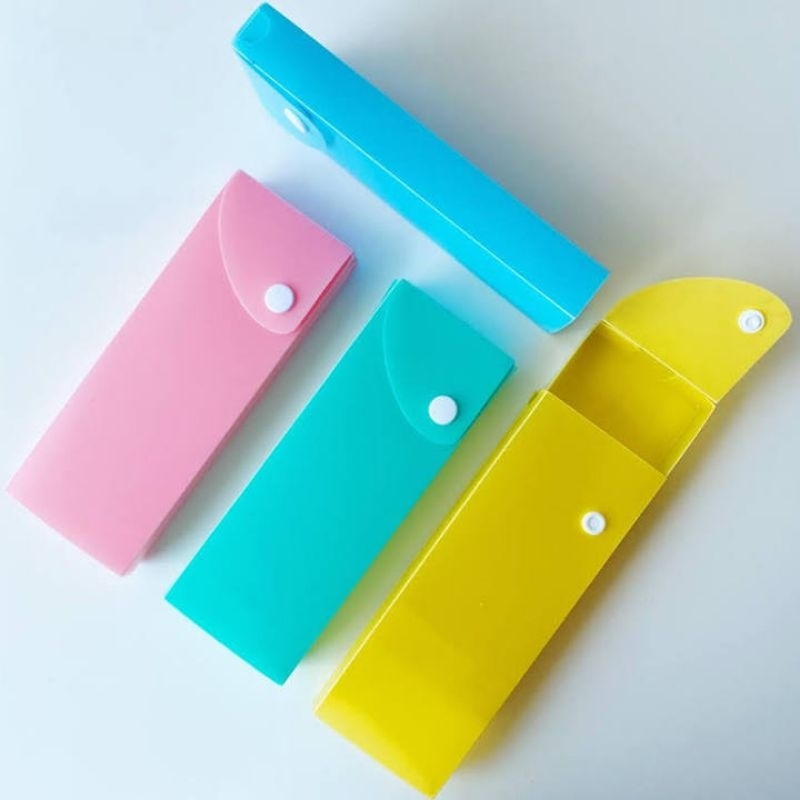 

KOTAK PENSIL / TEMPAT PENSIL / TEPAK KANCING