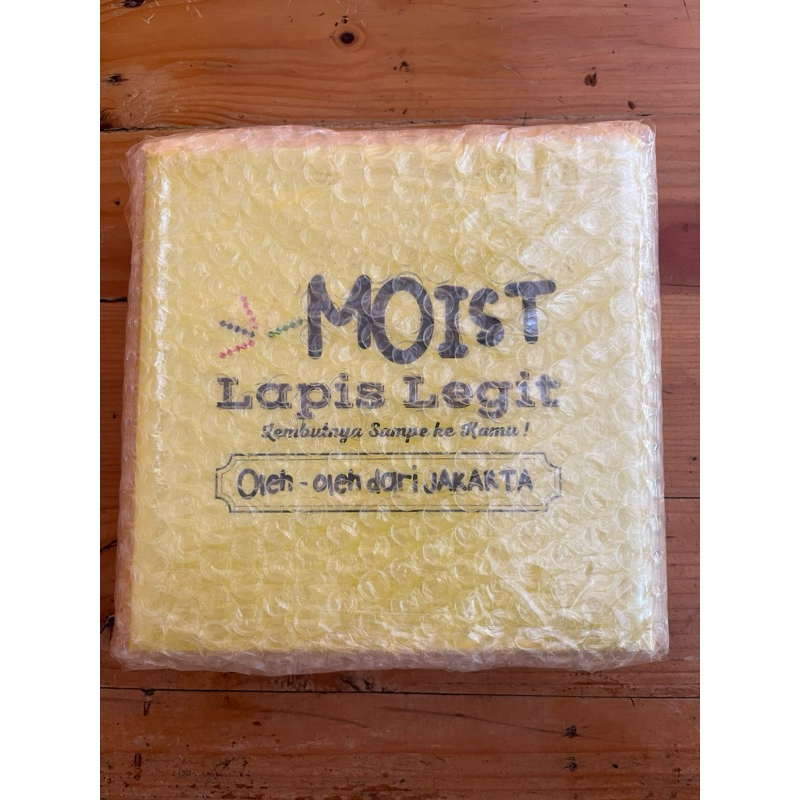 

Moist Lapis Legit Besar + Bubble Wrap