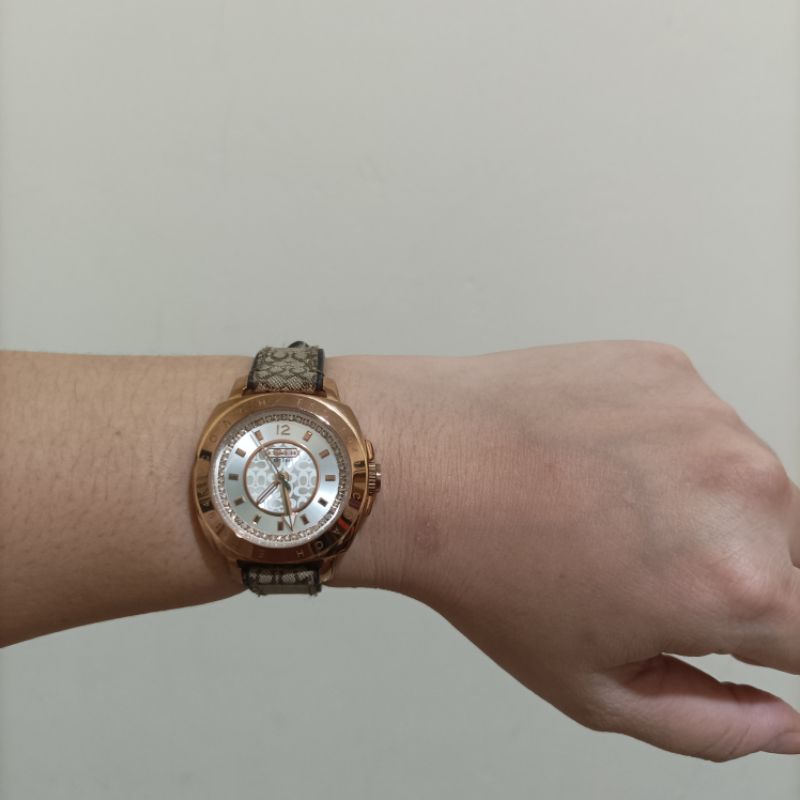 Preloved Jam tangan Wanita Coach
