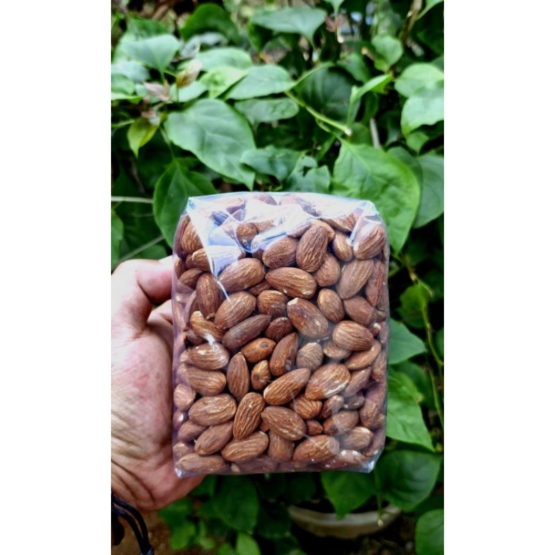 

KACANG ALMOND /ROASTED PANGGANG 1kg