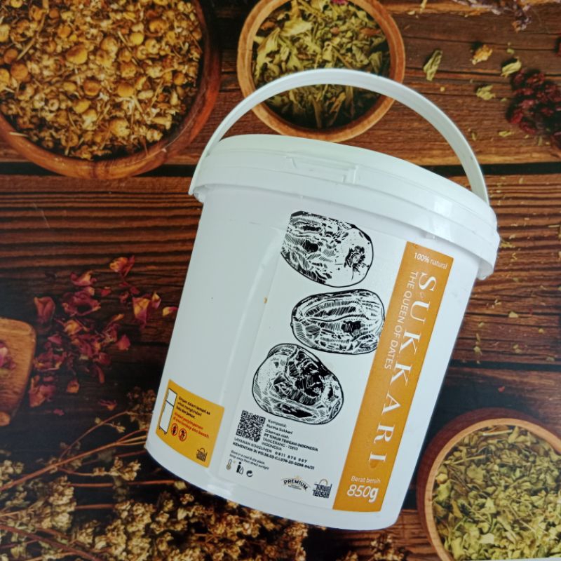 

Kurma Sukkari Timur Tengah Ember The Queen Of Dates 850g
