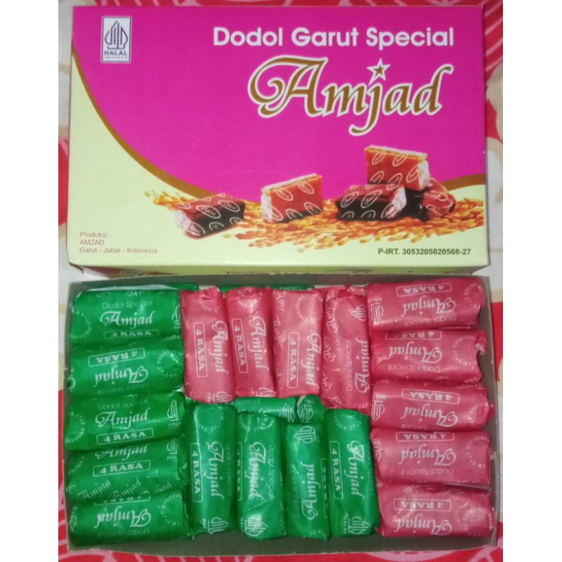 

Dodol Garut Rasa Strawberry mix pandan 1 kg ( oleh-oleh khas garut)