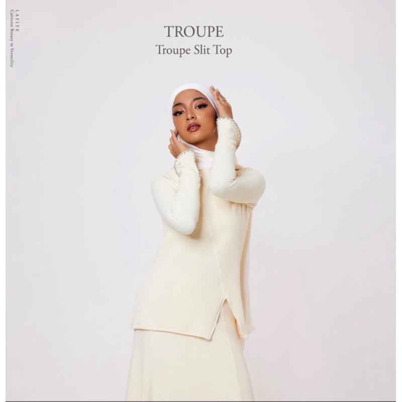 BOOKED PRELOVED LAFIYE Troupe Slit Top