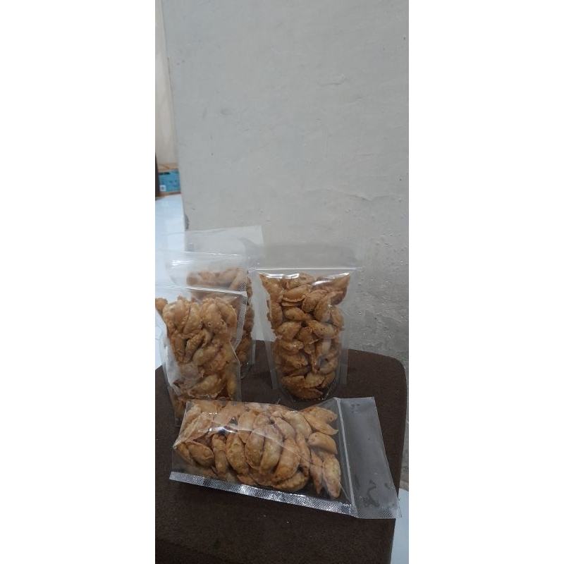 

Pastel mini (Abon sapi)