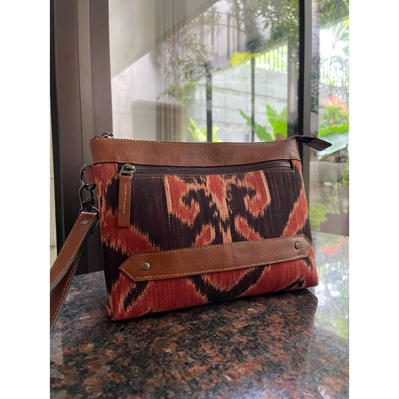 Pouch Etnik Tenun ikat