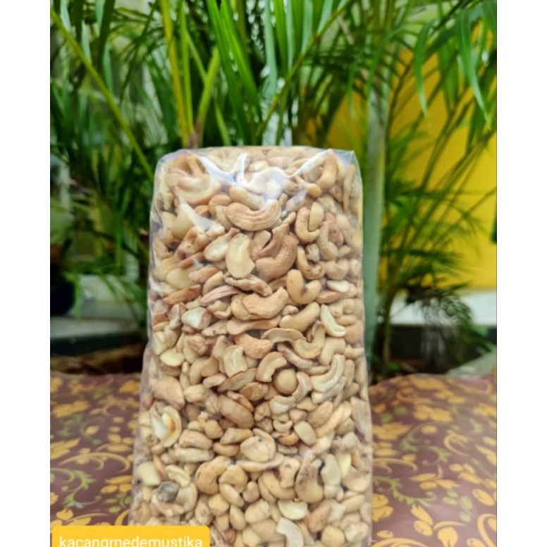 

GROSIR kacang mede patahan termurah mentah 1kg