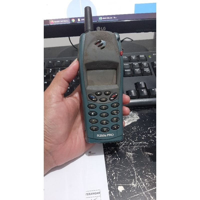 HP Jadul Ericsson R250s Paus Part