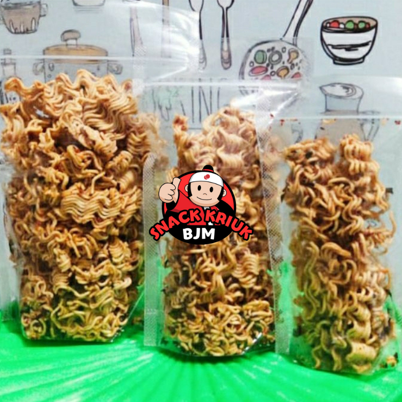 

Krimie-kriuk mie cemilan mie kering pedas daun jeruk