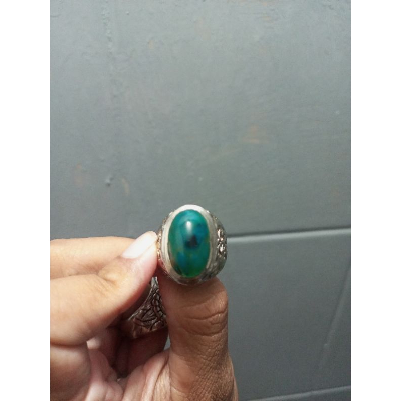Bacan motif kura