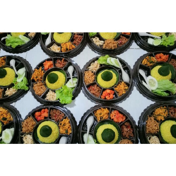 

Terbaru Tumpeng Mini Premium Ayam Suwir Ayam Goreng Aqiqah Ulang Tahun Seminar Lamaran Wedding Jakarta