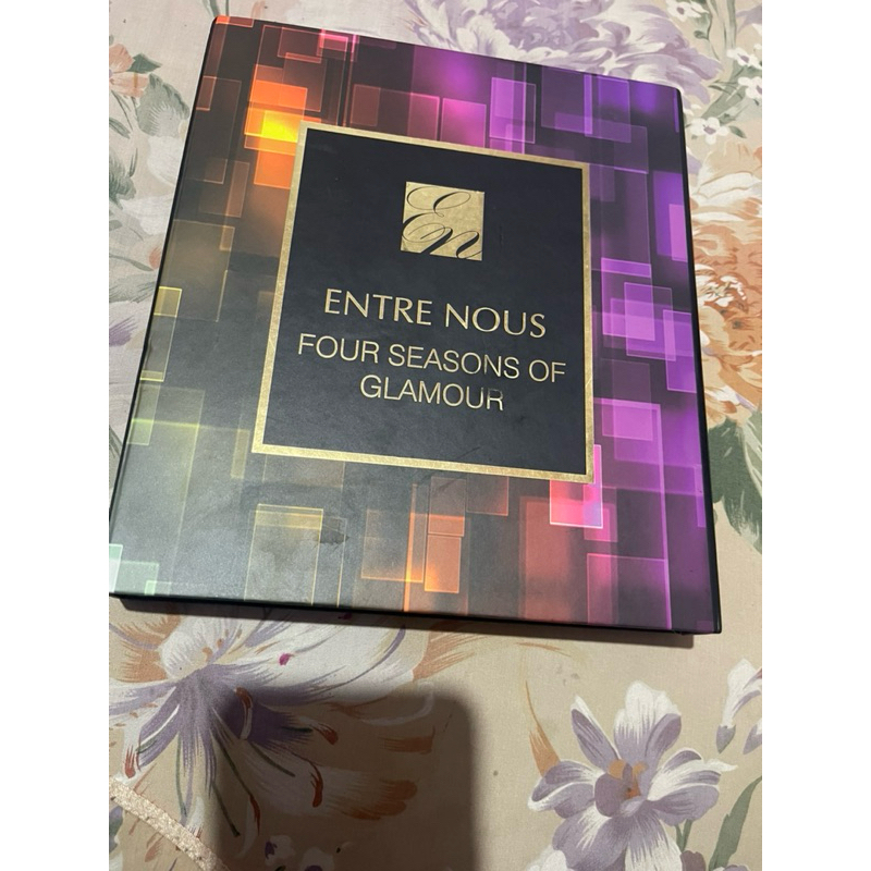 Evergreen make up palette